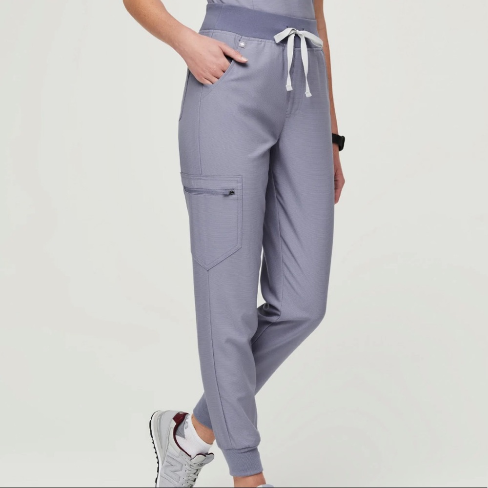 Figs Women's Track Pants in Light Gray